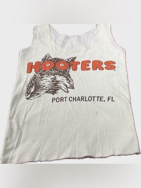 Vintage 90s HOOTERS Authentic Staff Tank